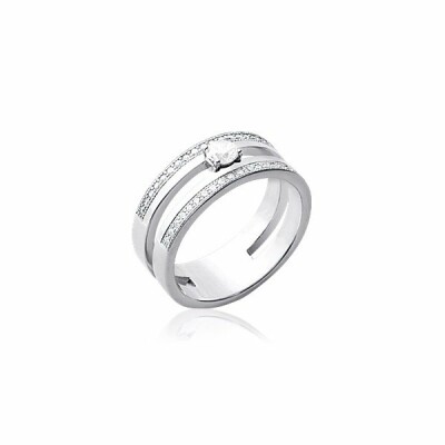 Bague en argent rhodié et oxydes de zirconium