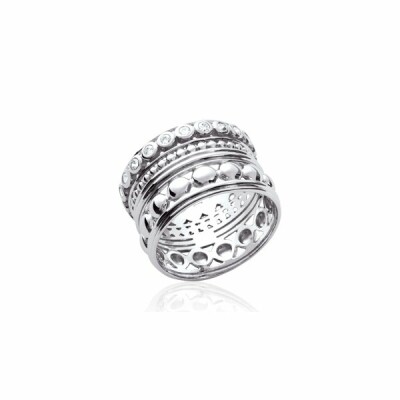 Bague en argent rhodié et oxydes de zirconium