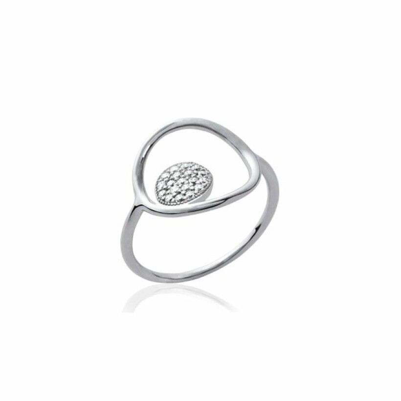 Bague en argent rhodié et oxydes de zirconium