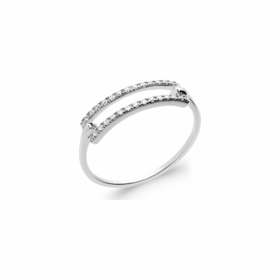 Bague en argent rhodié et oxydes de zirconium