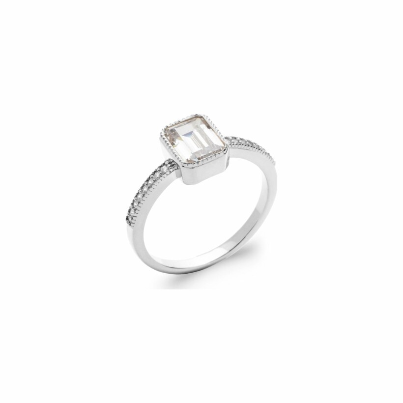 Bague en argent rhodié et oxydes de zirconium