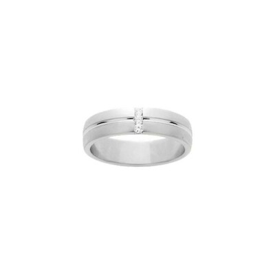 Alliance en or blanc et diamants 