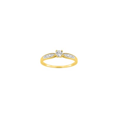 Bague en plaqué or et oxyde de zirconium