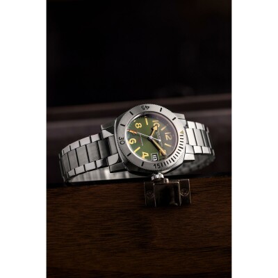 Montre Nivada Grenchen Depthmaster 14103A20