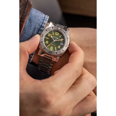 Montre Nivada Grenchen Depthmaster 14103A20