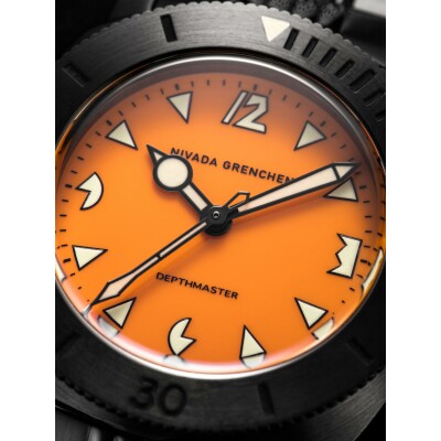 Montre Nivada Grenchen Depthmaster 14131A19
