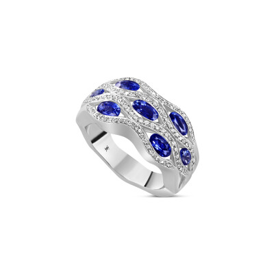 Bague en or blanc, saphirs et diamants de 0.30ct