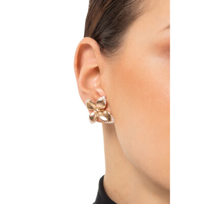 Boucles d'oreilles Pasquale Bruni Giardini Segreti petite fleur en or rose et diamants