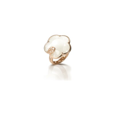 Bague Pasquale Bruni Petit Joli Lunaire en or rose, nacre, pierre de lune et diamants blancs et champagne