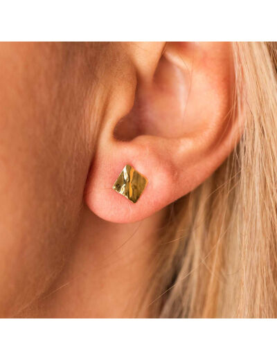 Boucles d'oreilles Maison Ballet by Scarlett carrés froissés en or jaune 18 carats