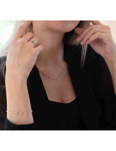 Collier Maison Ballet by Scarlett en or jaune 18 carats et émeraude