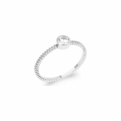 Bague en argent rhodié et oxydes de zirconium