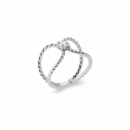 Bague en argent rhodié et oxydes de zirconium