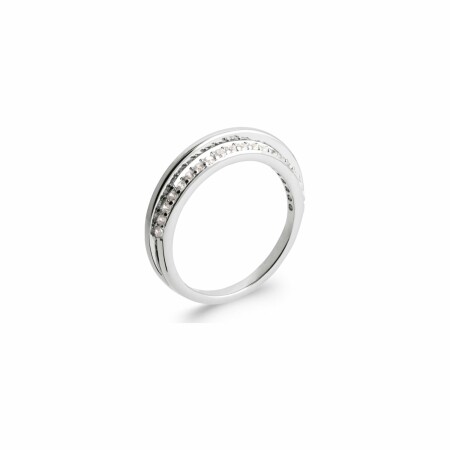 Bague en argent rhodié et oxydes de zirconium