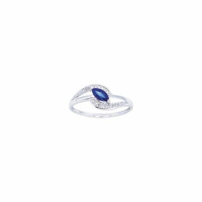 Bague en or blanc, saphir et diamants de 0.02ct