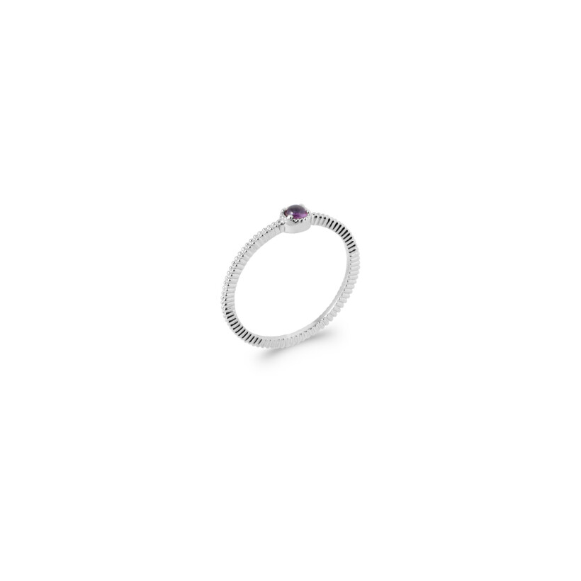 Bague en argent rhodié et améthyste