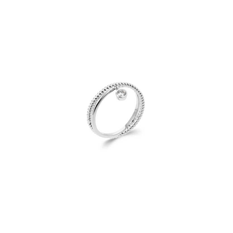 Bague en argent rhodié et oxyde de zirconium