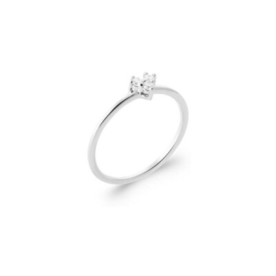 Bague en argent rhodié et oxyde de zirconium