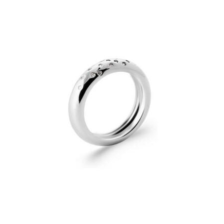 Bague en argent rhodié et oxyde de zirconium