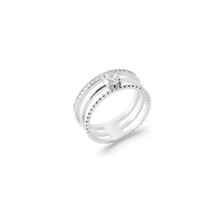 Bague en argent et oxydes de zirconium