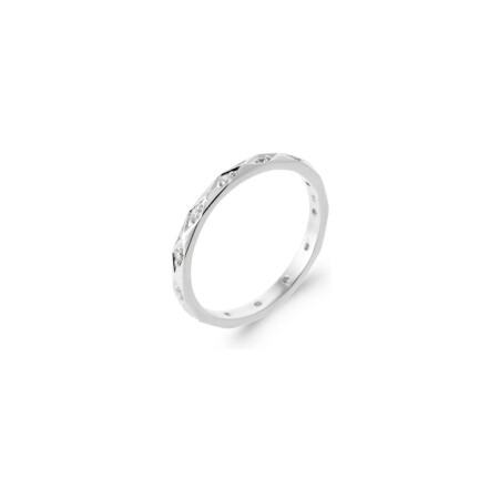 Bague en argent et oxydes de zirconium