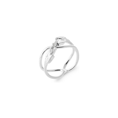 Bague en argent et oxydes de zirconium