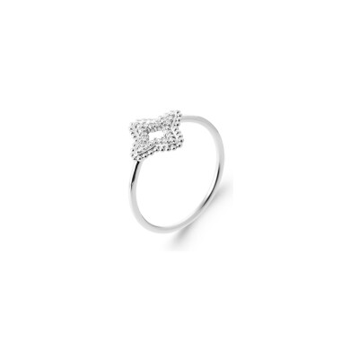 Bague en argent et oxydes de zirconium