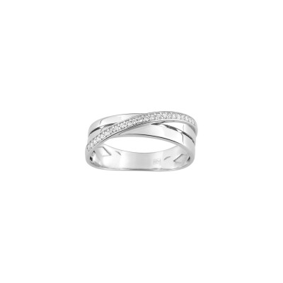 Bague en or blanc et oxyde de zirconium