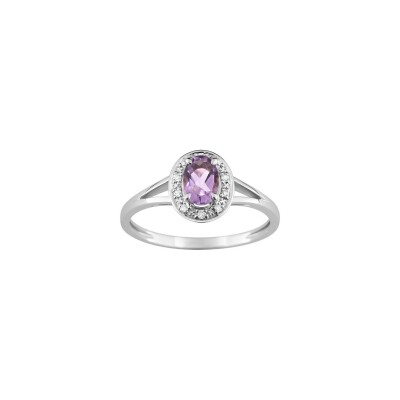 Bague en or blanc, améthyste et oxyde de zirconium