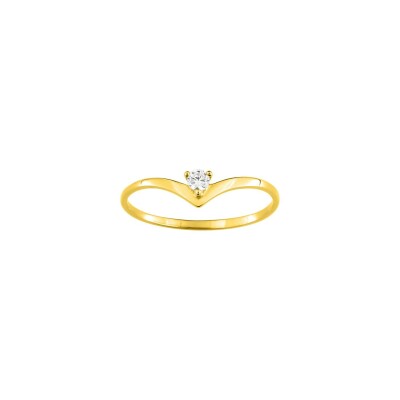 Bague en or jaune et oxyde de zirconium