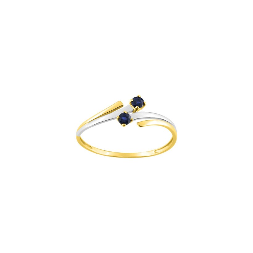 Bague en or jaune rhodié et saphir