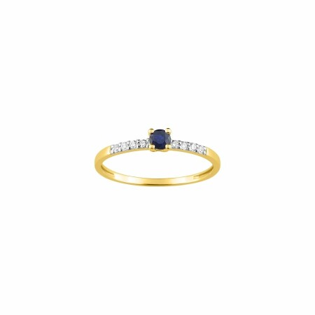 Bague en or jaune, rhodium, saphir et oxydes de zirconium