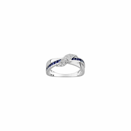 Bague en or blanc, saphirs et oxydes de zirconium