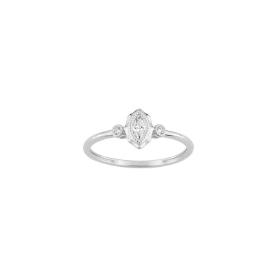 Bague en or blanc et oxyde de zirconium
