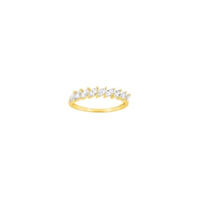 Bague en or jaune et oxyde de zirconium