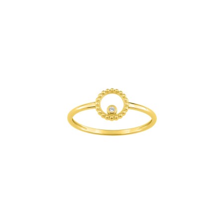 Bague en or jaune et oxyde de zirconium