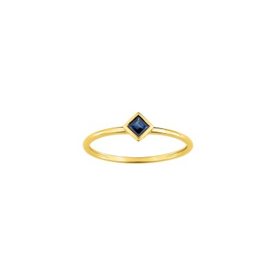 Bague en or jaune et saphir