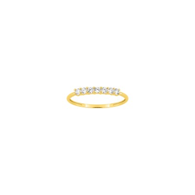 Bague en or jaune et oxyde de zirconium
