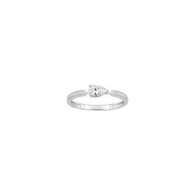 Bague en or blanc et oxyde de zirconium