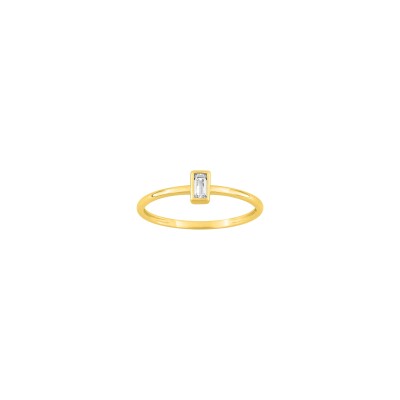 Bague en or jaune et oxyde de zirconium