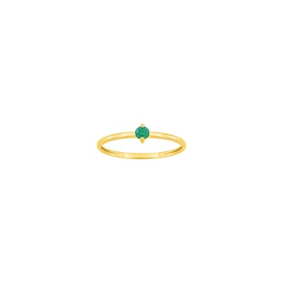 Bague en or jaune et émeraude