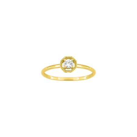 Bague en or jaune et oxydes de zirconium