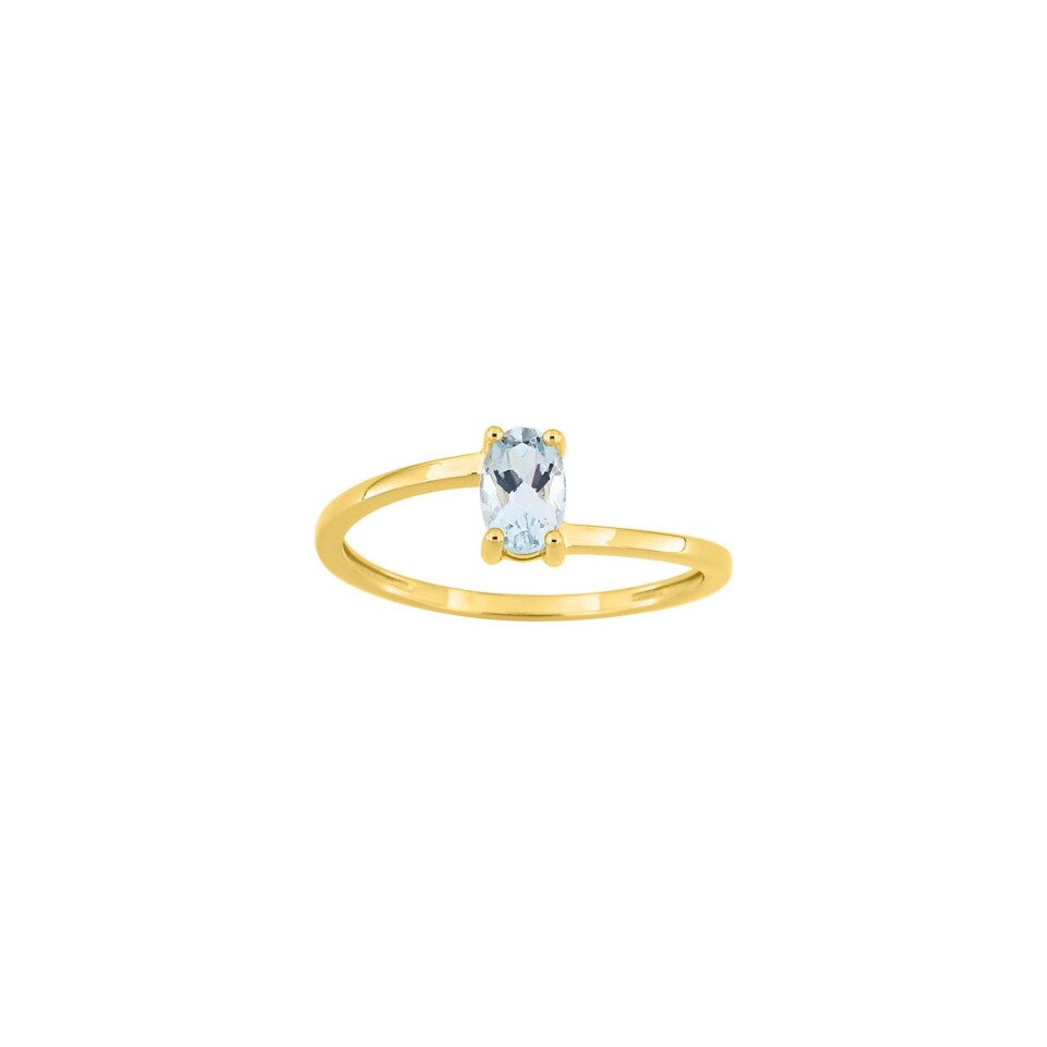 Bague en or jaune et aigue-marine