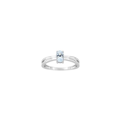 Bague en or blanc et aigue-marine
