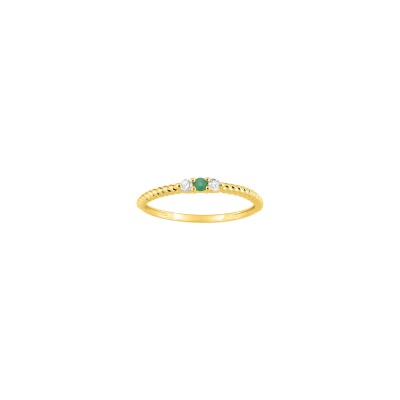 Bague en or jaune, diamant 0.06ct et émeraude