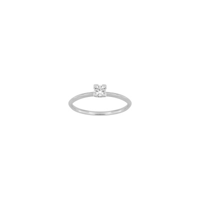 Solitaire en or blanc et diamant 0.15ct