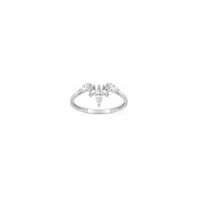Bague en or blanc et oxyde de zirconium