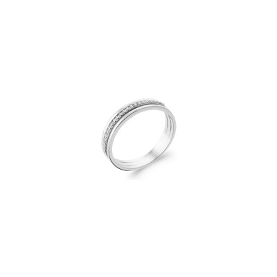 Bague en argent et oxyde de zirconium