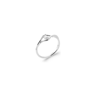 Bague en argent et oxyde de zirconium