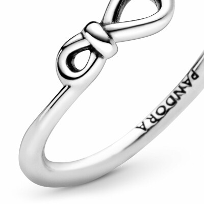 Bague Pandora Passions nœud infini en argent, taille 54